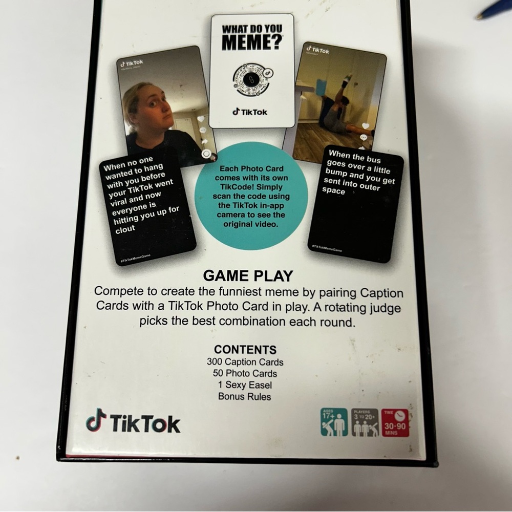 TikTok Edition Card‎ Game - Picture 3 of 5